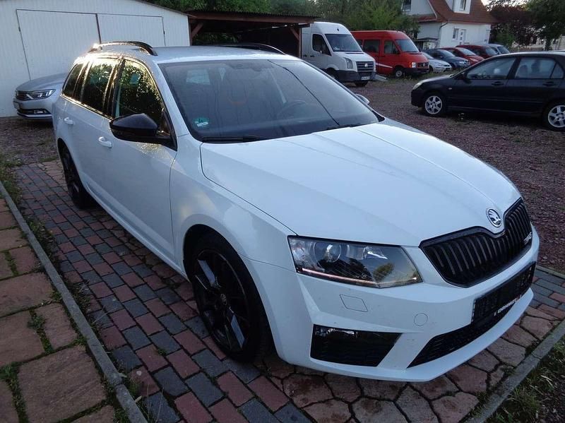 Weiß Gebraucht 2014 Skoda Octavia RS Kombi | 9.990 € (Guter Preis) - Bild 1/4