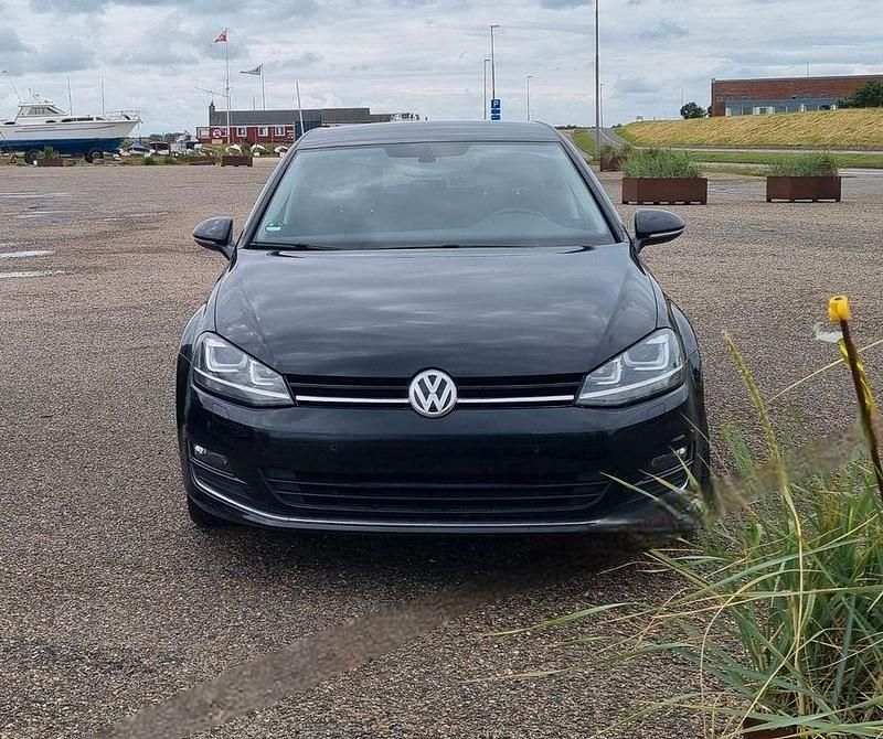 Gebraucht VW Golf Highline 150 PS (110 kW) 2016 Schwarz Limousine