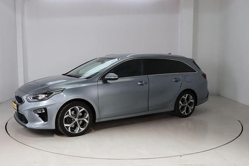 Gebraucht Kia Ceed Sportswagon Spirit 140 PS (102 kW) 2018 Grau Kombi