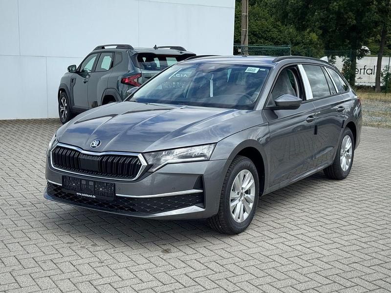 Grau Neu 2025 Skoda Octavia Selection Kombi | 30.970 € (Superpreis) - Bild 1/4
