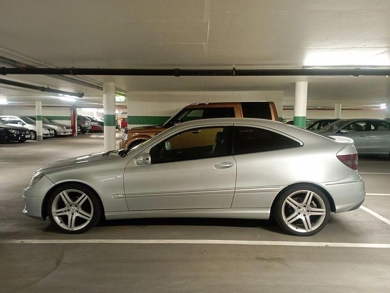 Silber Gebraucht 2009 Mercedes CLC180 Kleinwagen | 6.200 € (Fairer Preis) - Bild 1/4