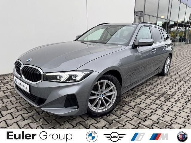 Grau Gebraucht 2024 BMW 320 Kombi | 32.975 € (Guter Preis) - Bild 1/4