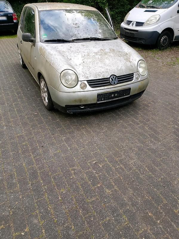 Second-hand VW Lupo 60 CP (44 kW) 2003 Argintiu Hatchback