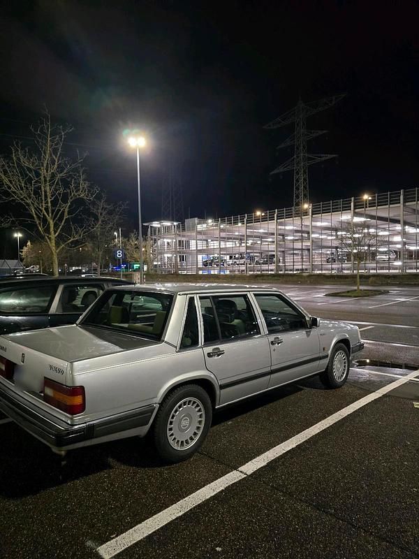 Gebraucht Volvo 760 143 PS (105 kW) 1991 Grau Limousine