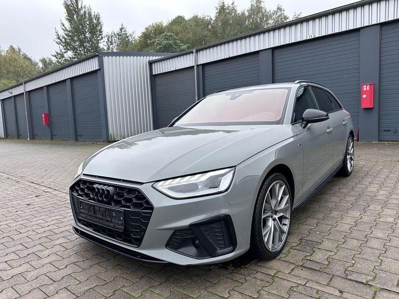 Blau Gebraucht 2022 Audi A4 Competition Kombi | 16.800 € (Fairer Preis) - Bild 1/4