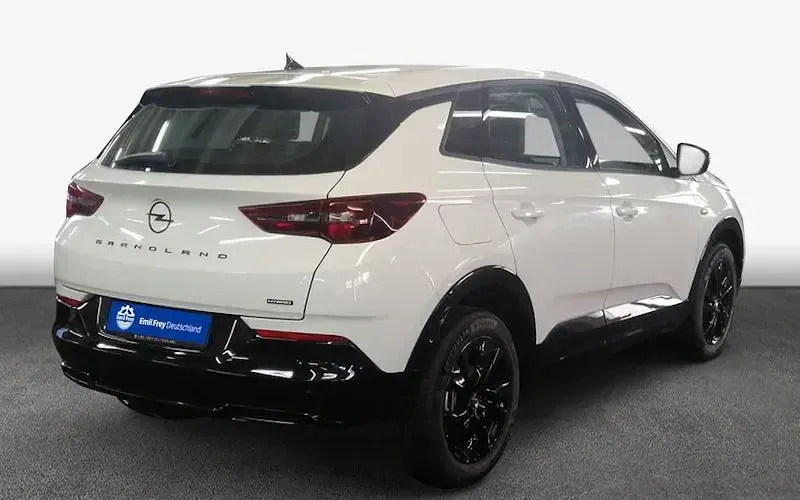 Gebraucht Opel Grandland X 136 PS (100 kW) 2024 Jade weiß SUV