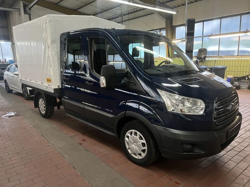 Second-hand Ford Transit 131 CP (96 kW) 2019 Albastru Van