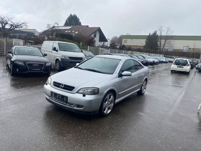 Silber Gebraucht 2002 Opel Astra Coupé | 2.200 € (Fairer Preis) - Bild 1/4