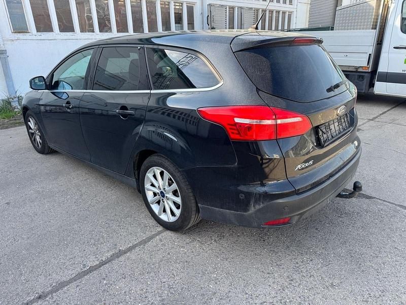 Second-hand Ford Focus Titanium 150 CP (110 kW) 2015 Negru Break