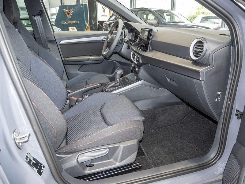 Neu Seat Arona FR 116 PS (85 kW) 2025 Graphene grau SUV