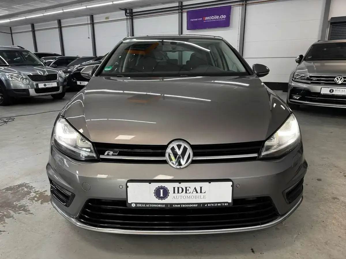 Gebraucht VW Golf VII Comfortline 150 PS (110 kW) 2016 Limestone grey metallic Kleinwagen