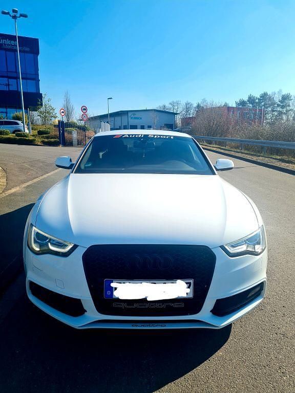 Weiß Gebraucht 2015 Audi A5 S-Line Coupé | 19.999 € (Teuer) - Bild 1/4
