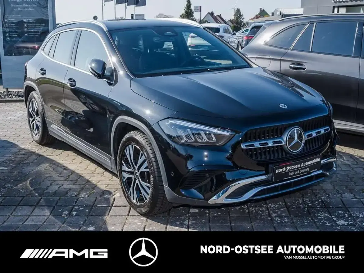 Gebraucht Mercedes GLA200 Progressive 150 PS (110 kW) 2025 Metalliclack kosmosschwarz SUV
