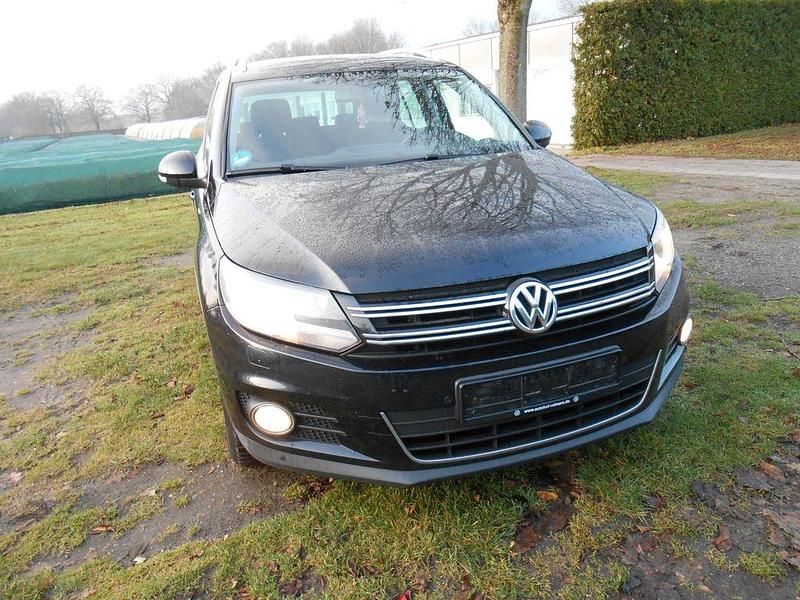 Schwarz Gebraucht 2014 VW Tiguan Sportline SUV | 7.450 € (Superpreis) - Bild 1/4