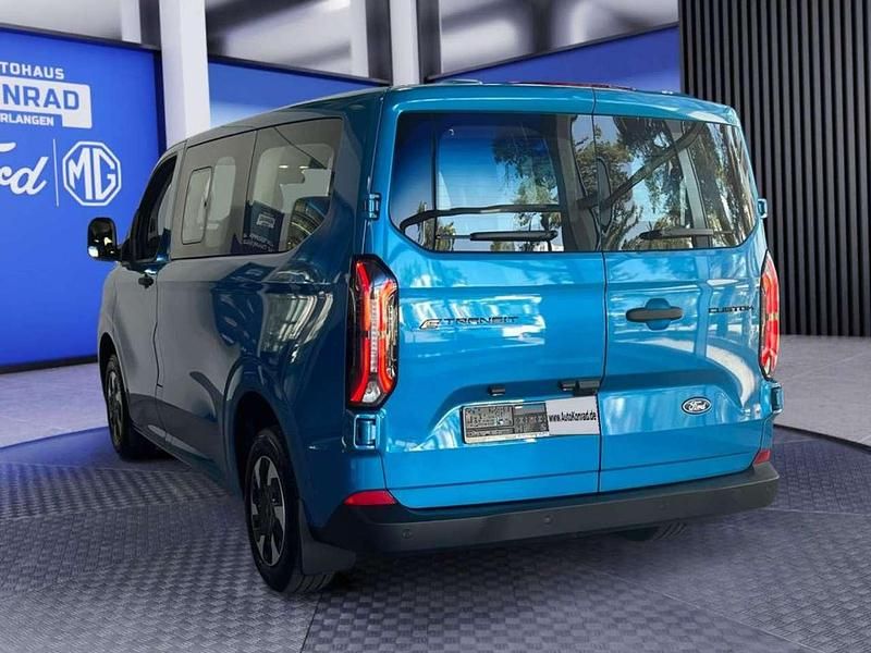 Nowe Ford E-Transit Trend 160 kW (218 KM) 2026 Niebieski Van