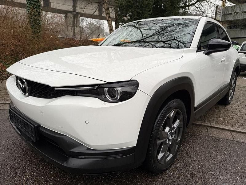 Weiß Gebraucht 2021 Mazda MX30 Basis SUV | 12.700 € (Superpreis) - Bild 1/4