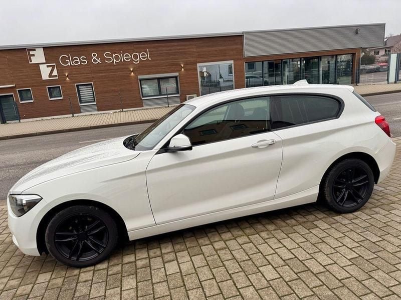 Gebraucht BMW 116 136 PS (100 kW) 2013 Weiß Kleinwagen