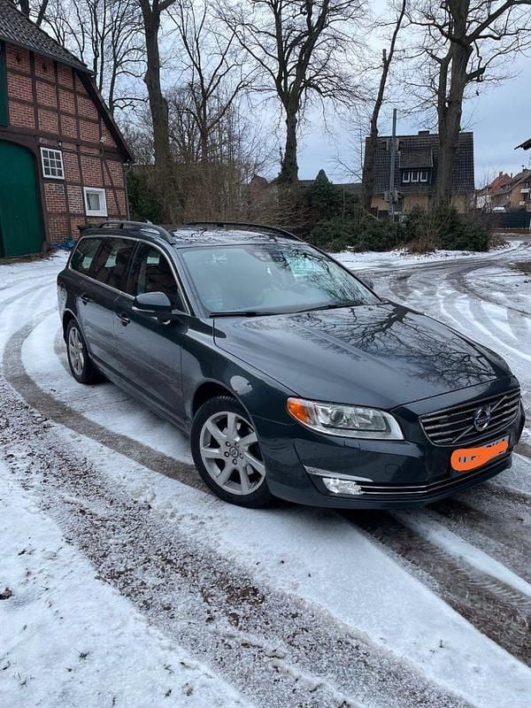 Gebraucht Volvo V70 Summum 181 PS (133 kW) 2014 Grau Kombi