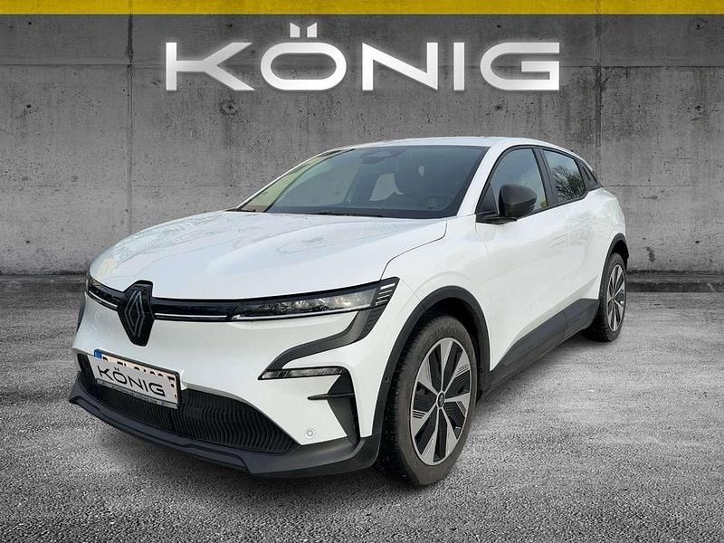 Arktisweiß Gebraucht 2023 Renault Megane E-Tech Evolution Limousine | 26.989 € - Bild 1/4
