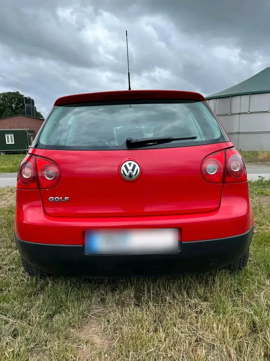 Gebraucht VW Golf IV Trendline 75 PS (55 kW) 2005 Rot Limousine