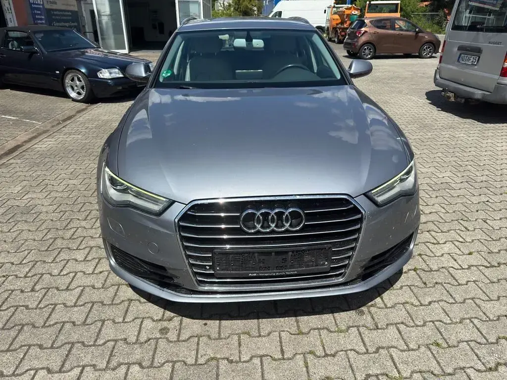 Gebraucht Audi A6 Ambiente 190 PS (139 kW) 2016 Silber Limousine