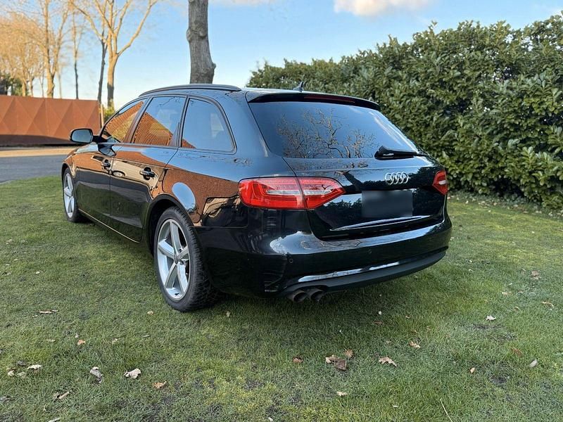 Gebraucht Audi A4 S-Line 177 PS (130 kW) 2012 Schwarz Kombi