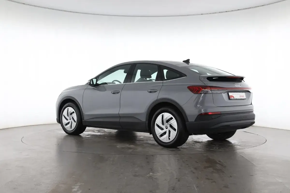 Gebraucht Audi Q4 Sportback e-tron 125 kW (170 PS) 2023 Kieselgrau SUV