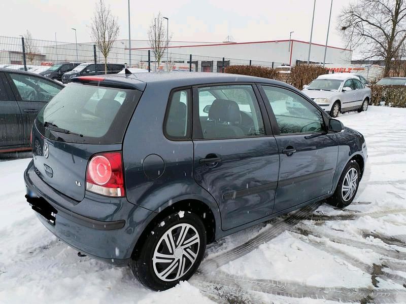 Gebraucht VW Polo 80 PS (58 kW) 2008 Blau Kleinwagen