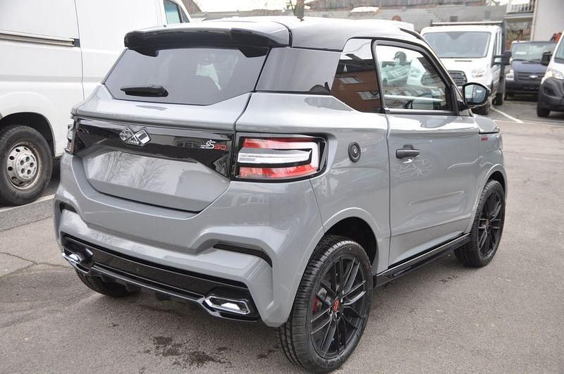 Nouă Ligier JS50 2026 Gri Hatchback