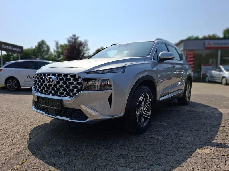 Silber Gebraucht 2023 Hyundai Santa Fe Trend SUV | 41.490 € (Superpreis) - Bild 1/4