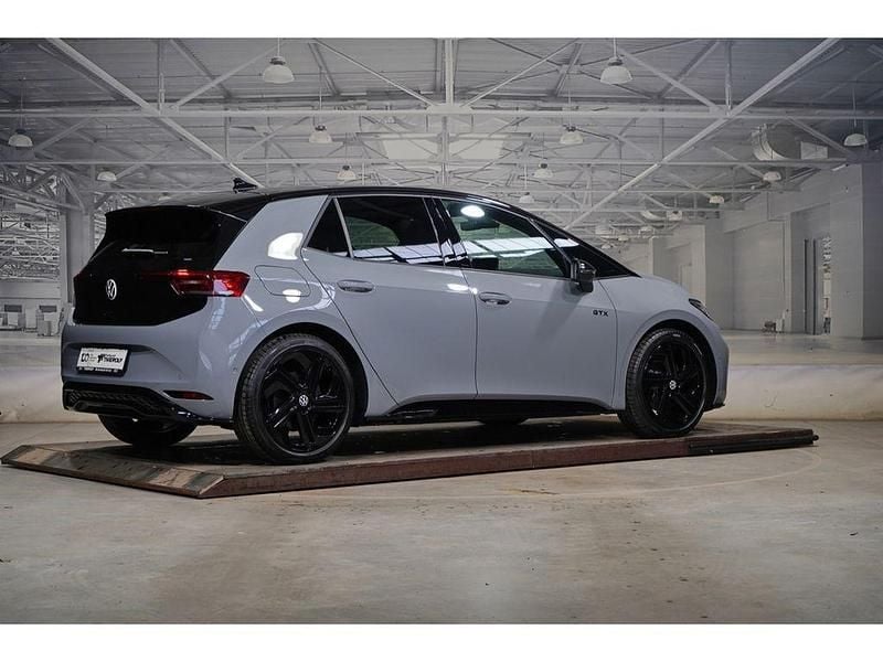 Neu VW ID.3 GTX 239 kW (326 PS) 2026 Mondsteingrau schwarz Kleinwagen