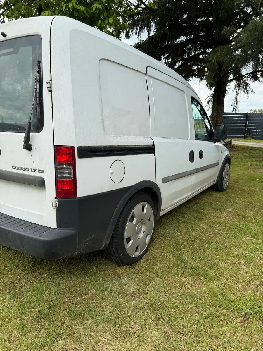 Gebraucht Opel Combo 65 PS (47 kW) 2002 Weiß Van / Kleinbus