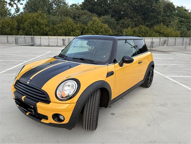 Gelb Gebraucht 2008 Mini Cooper Kleinwagen | 6.500 € (Guter Preis) - Bild 1/4