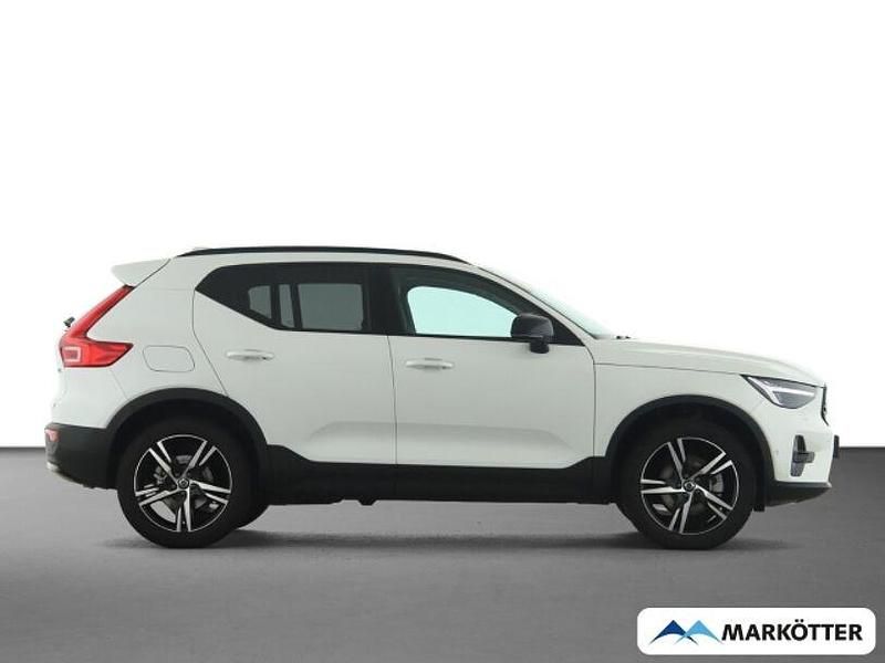 Gebraucht Volvo XC40 Plus 163 PS (119 kW) 2025 Weiss SUV