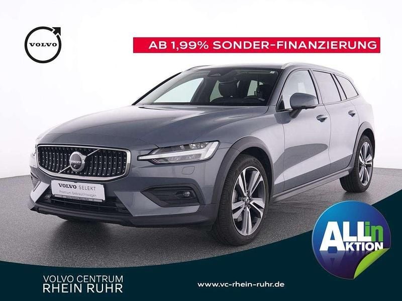 Thunder grey / metallic Gebraucht 2023 Volvo V60 CC Plus Kombi | 35.995 € (Superpreis) - Bild 1/2