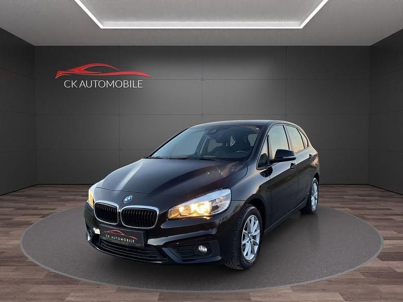 Schwarz Gebraucht 2016 BMW 218 Advantage Kombi | 6.399 € (Superpreis) - Bild 1/4
