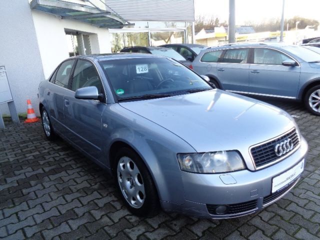 Gebraucht Audi A4 Design 163 PS (119 kW) 2004 Silber metallic Limousine