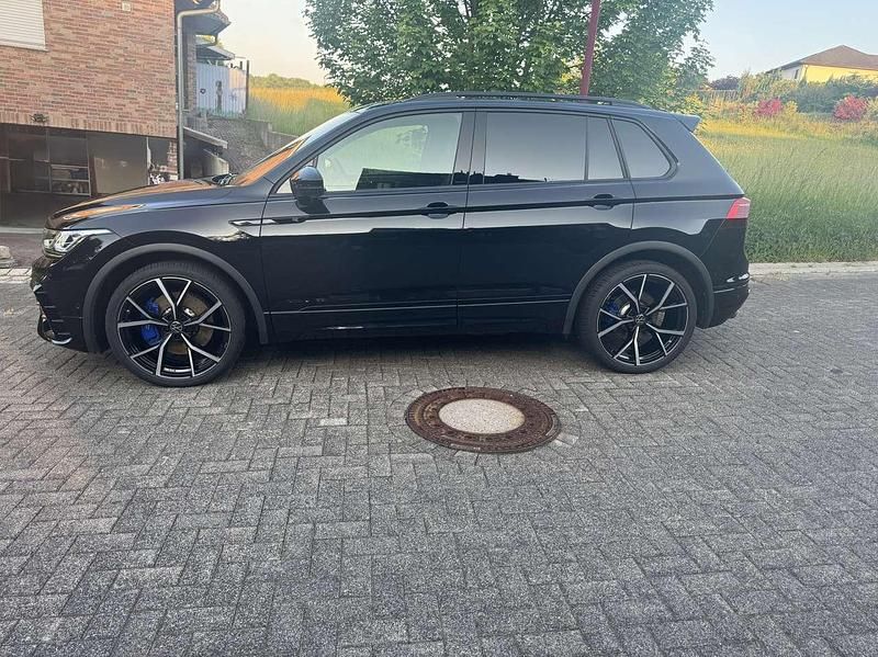 Gebraucht VW Tiguan R 320 PS (235 kW) 2023 SUV
