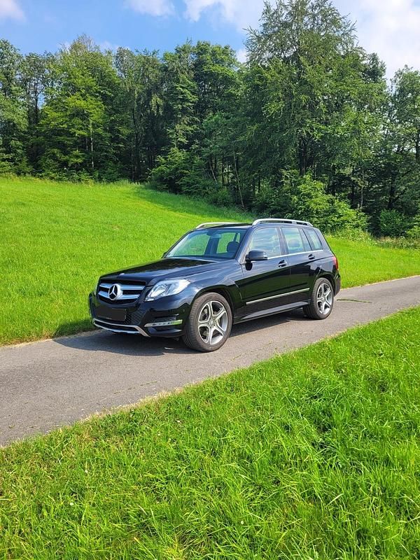 Schwarz Gebraucht 2012 Mercedes GLK250 SUV | 19.300 € (Teuer) - Bild 1/4
