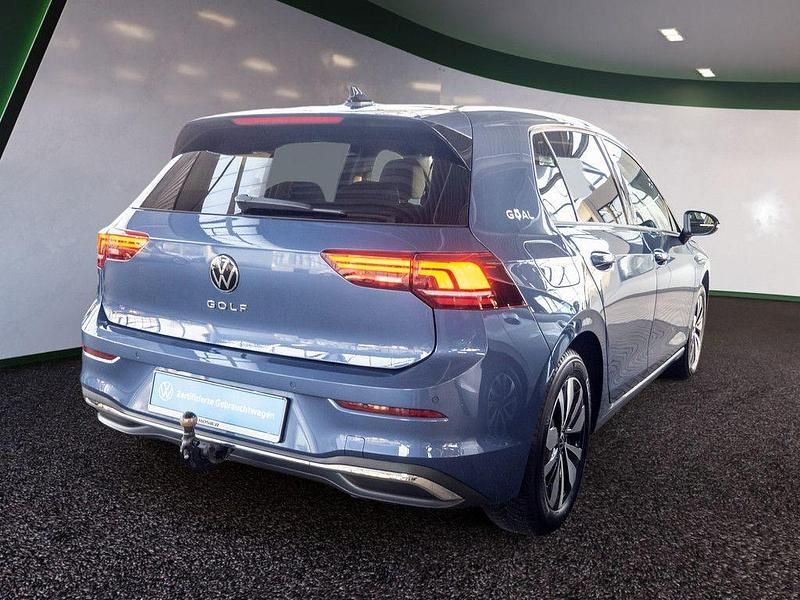 Gebraucht VW Golf VIII Goal 150 PS (110 kW) 2025 Blau / anemonenblau Limousine
