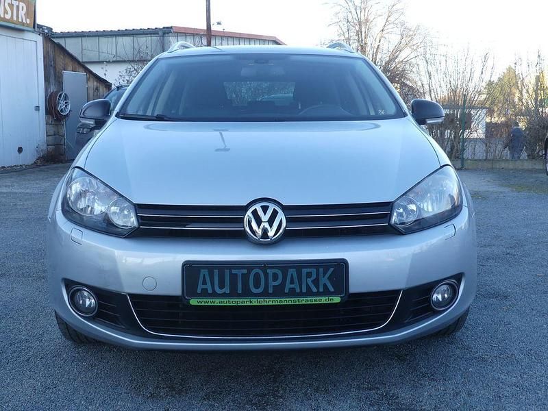 Gebraucht VW Golf VI Style 105 PS (77 kW) 2011 Silber Kleinwagen