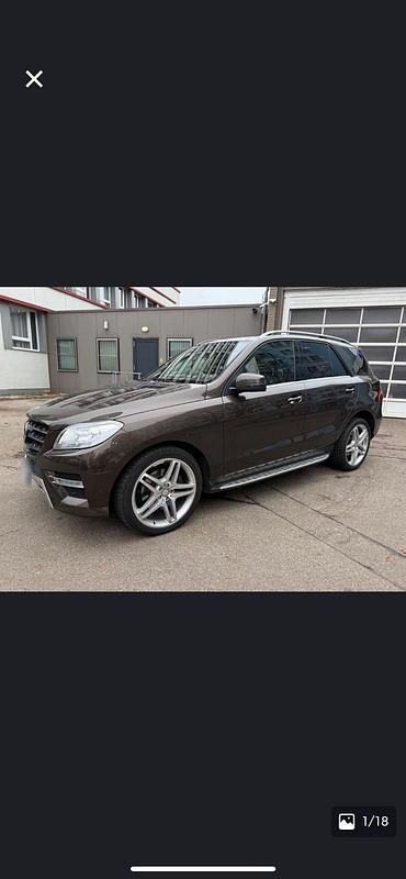 Gebraucht Mercedes ML350 258 PS (189 kW) 2011 Braun SUV