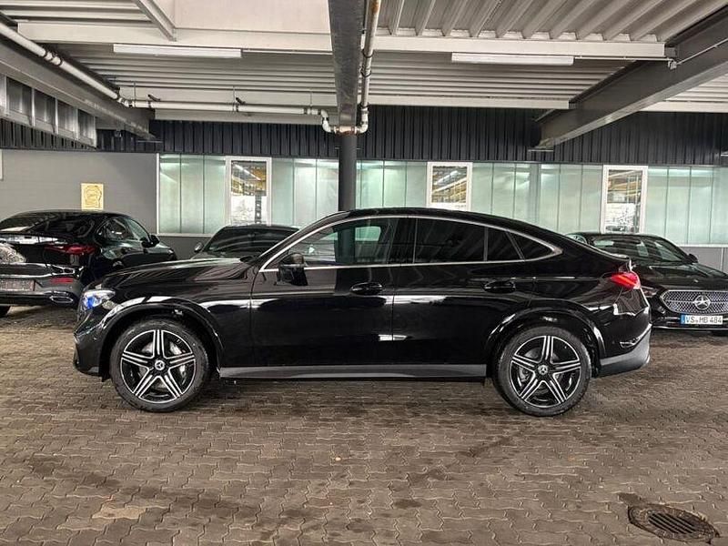 Gebraucht Mercedes GLC220 AMG 197 PS (144 kW) 2025 Metalliclack obsidianschwarz Coupé