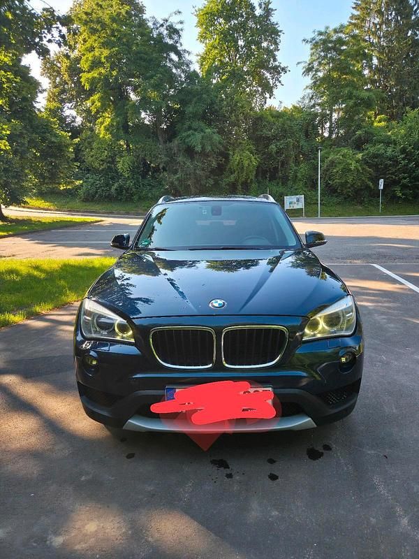 Blau Gebraucht 2013 BMW X1 Performance SUV | 9.900 € (Fairer Preis) - Bild 1/4