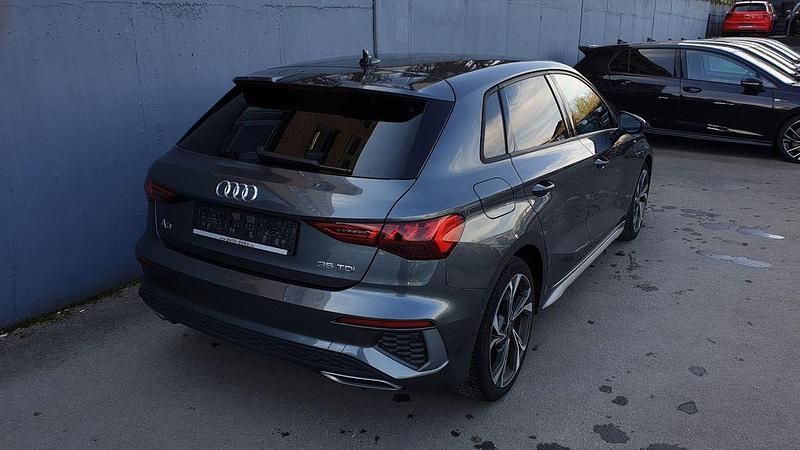 Gebraucht Audi A3 S-Line 150 PS (110 kW) 2022 Grau Limousine