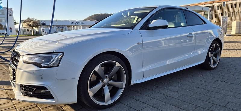 Second-hand Audi A5 S-Line 245 CP (180 kW) 2016 Alb Coupe
