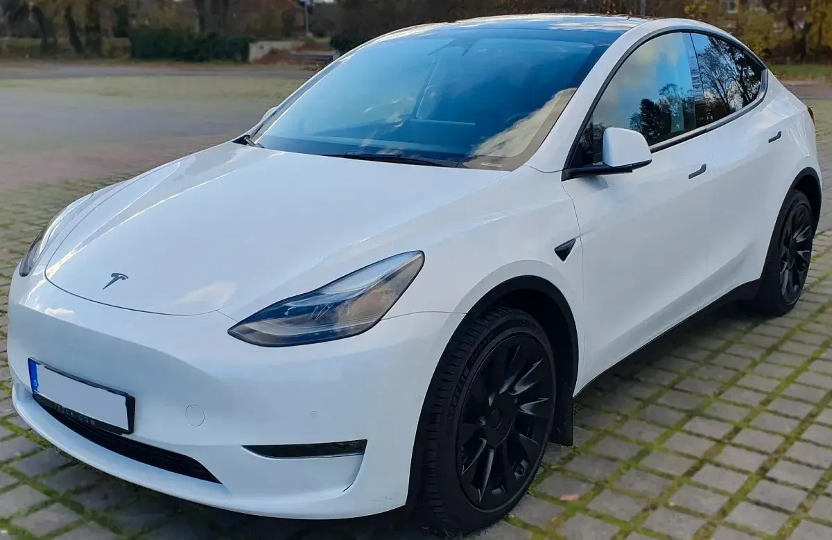 Gebraucht Tesla Model Y Long Range AWD 378 kW (514 PS) 2022 Weiß SUV