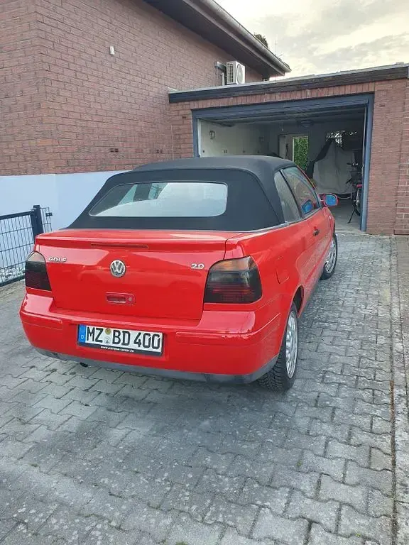 Używany VW Golf 116 KM (85 kW) 2001 Czerwony Kabriolet