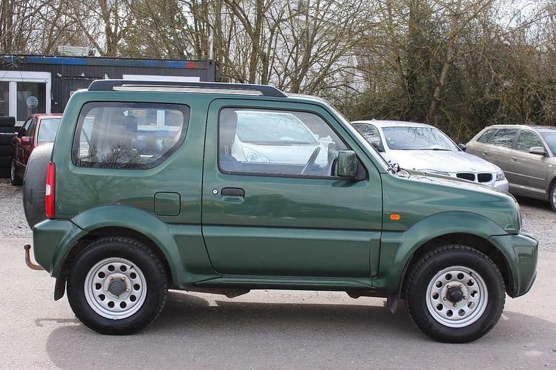 Gebraucht Suzuki Jimny Ranger 86 PS (63 kW) 2012 Grün SUV
