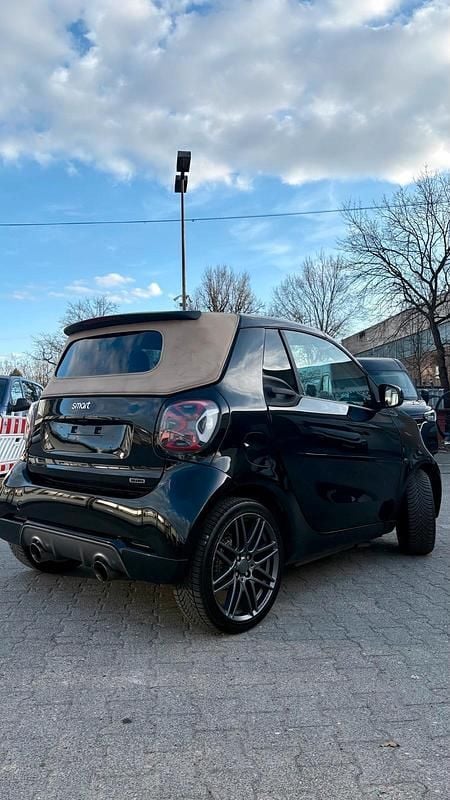 Gebraucht Smart ForTwo Cabrio Brabus 91 PS (66 kW) 2017 Schwarz Cabrio